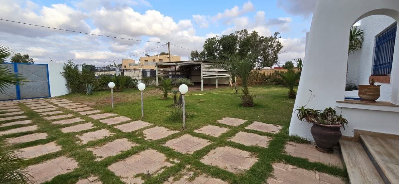 Villa 4 chambres à Al amine - Villa à vendre : situé à Berrechid